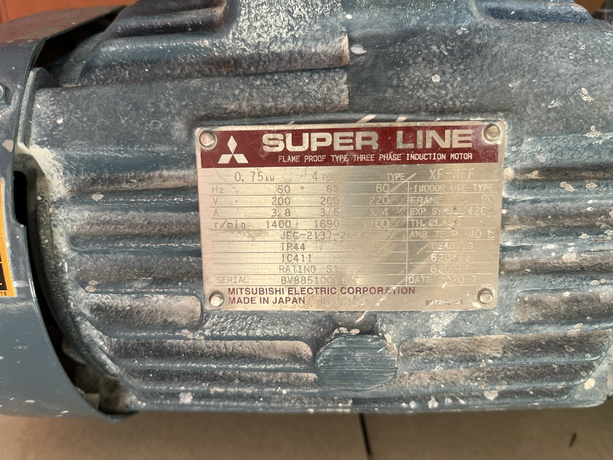 三菱XF-NEF电机  0.75KW